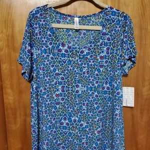 Lularoe classic tee